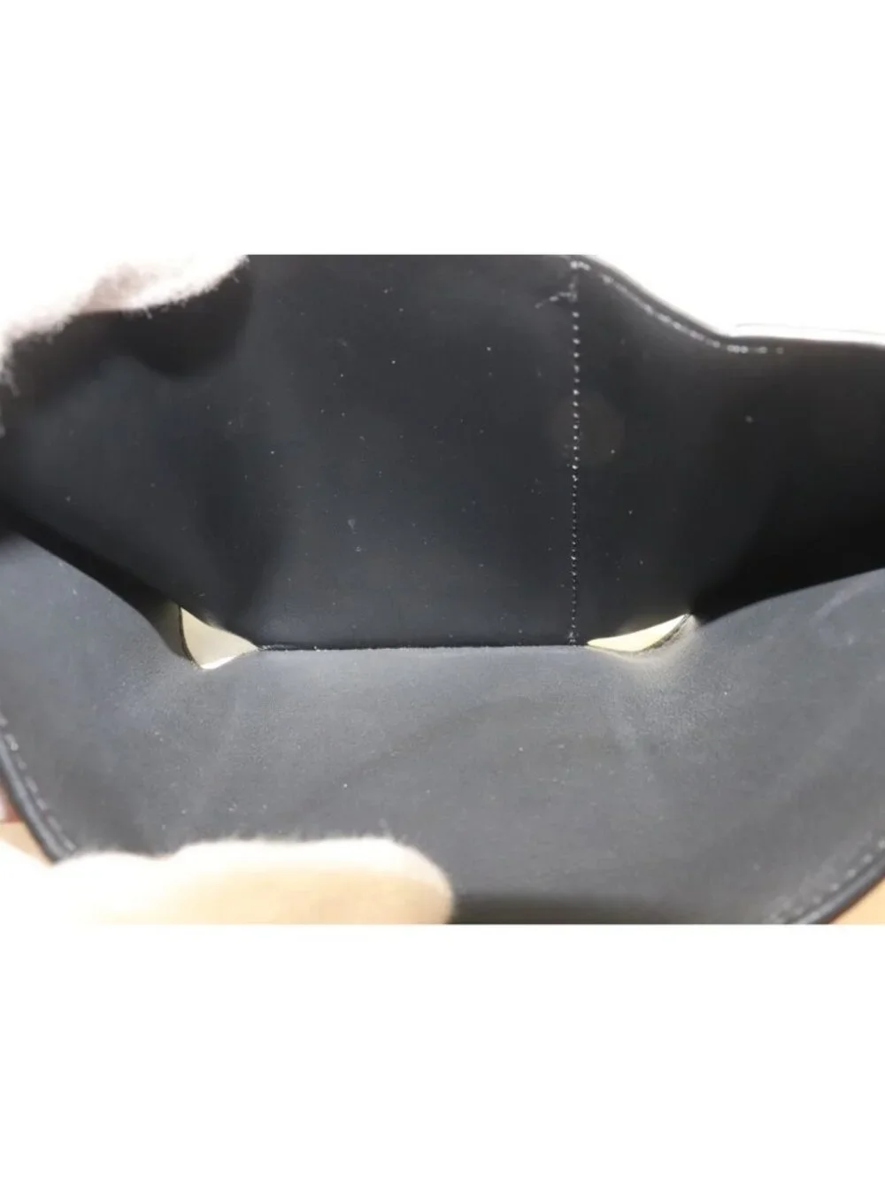 Louis Vuitton LV Aerogram Portefeuille Pilot Leather Trifold Wallet